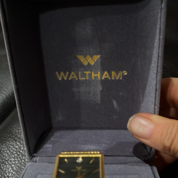 NWT, Waltham gold tone watch, - Picture 3 of 8
